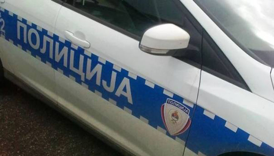 sinoc je nakon verbalnog doslo do fizickog sukoba izmedju dva brata u selu babanovci kod prnjavora koje je zavrsilo tragicno ubistvom