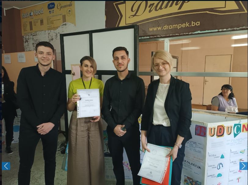 tuzlanski kanton napravio je važan iskorak u obrazovanju i jačanju svijesti mladih o značaju zdravlja i sigurnosti odrzano takmicenje i smotra radova izoblasti biosigurnosti i biozastite