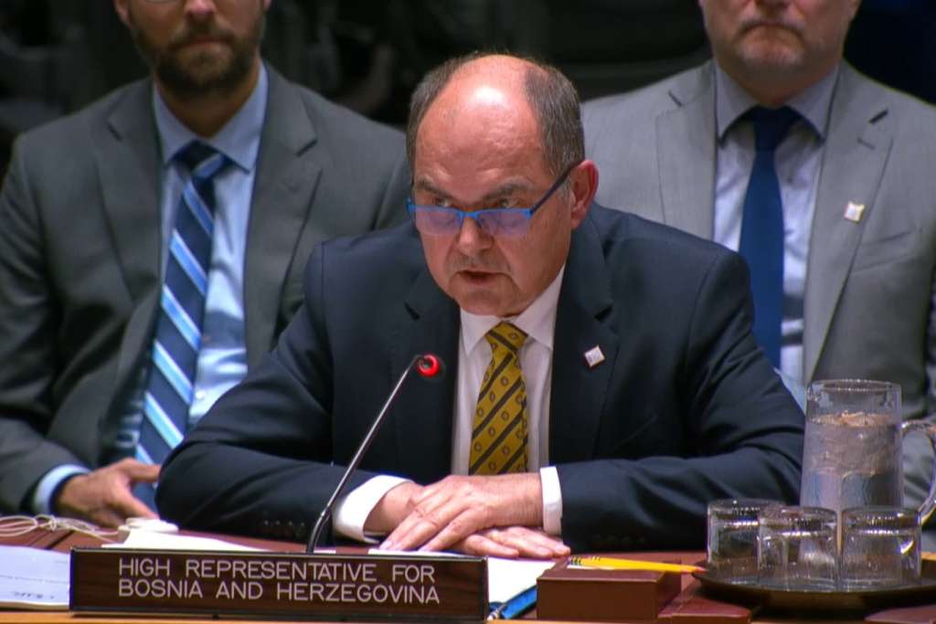 christian schmidt visoki predstavnik u bih govoreci u dejtonu naglasiuo je da ce raditi na tome da on bude posljednji visoki predstvanik u bih