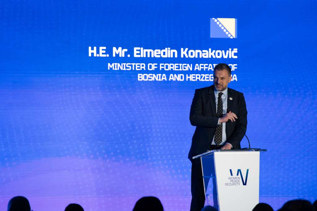 konakovic prisustvova na wps forumu na kosovu na poziv predsjednice ove zemlje