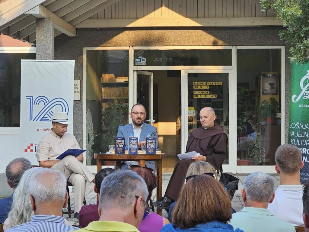 u kaknju odrzana promocija knjige franjevci - cuvari bosne vjerujemo u nas nacin zivota