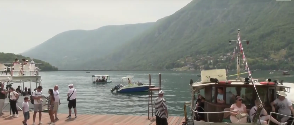 Pančićeva regata na jezeru Perućac okupila oko 50 plovila