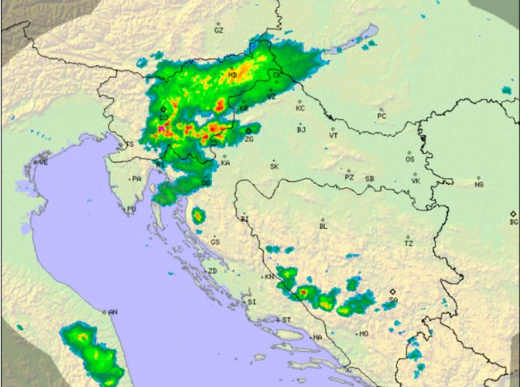 kao sto je i najavljeno u sloveniji je vec doslo do promjene vremena i velikog nevremena koje ce donijeti zahladjenje nevrijeme se krece prema hrvatskoj a miguce je da ce zahvatiti i pojedine dijelove bih