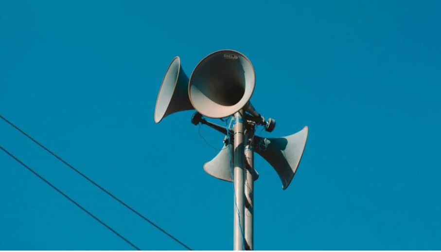 na podrucju citavog tuzlanskog kantona sutra u 11 sati oglasit ce se sirene povodom 30 godisnjice od genocida u srebrenici