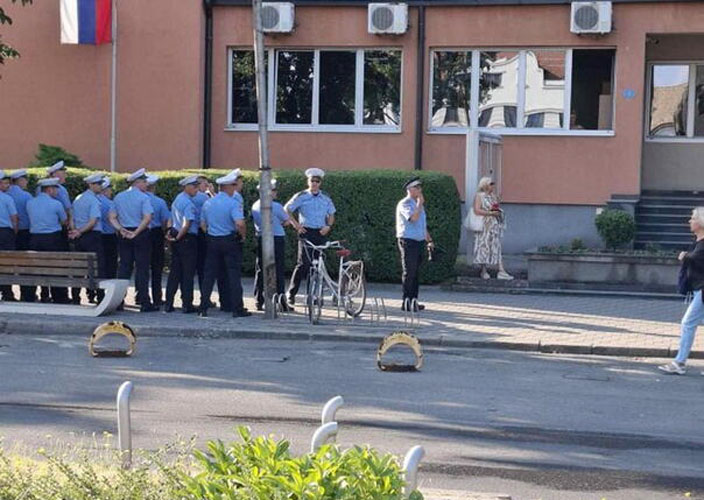 okruzni sud u bijeljini osudio je prvostepenom presudom nenada kokanovicana 20 godina zatvora zbog ubistva policijskog inspektora neneda markovica