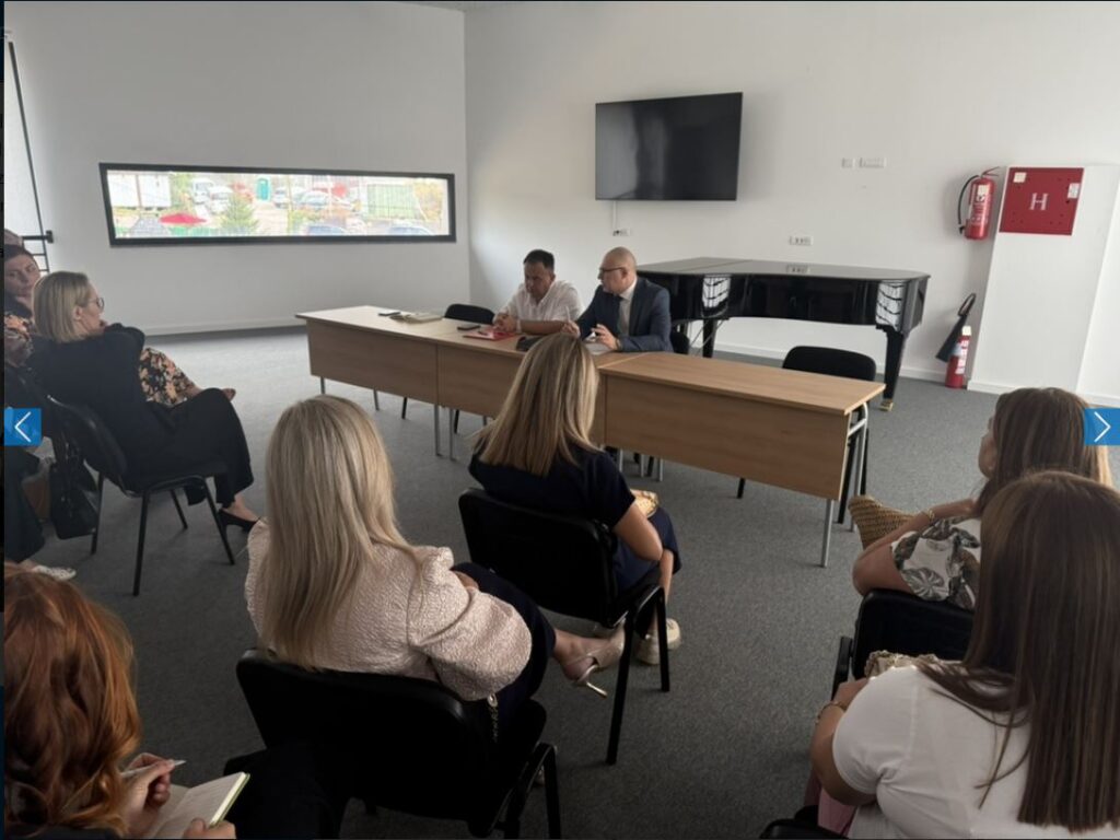 ministar obrazovanja i nauke u vladi tk ahmed omwerovic sastao se sa direktorima predskolskih ustanova u tk