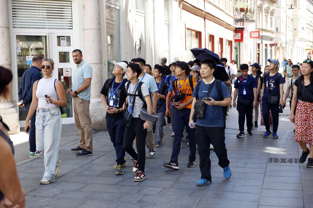u prvih 6 mjeseci za 2,8 posto povecan broj turista u bih